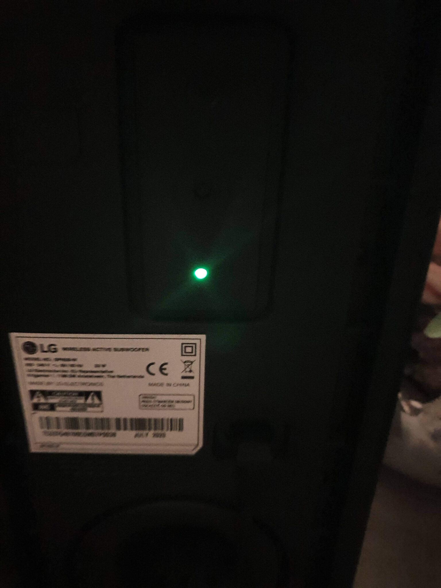 Why Does The LG Subwoofer Blinking Green Light?