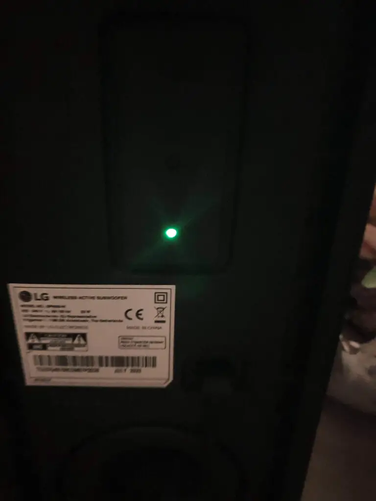 Why Does The LG Subwoofer Blinking Green Light?