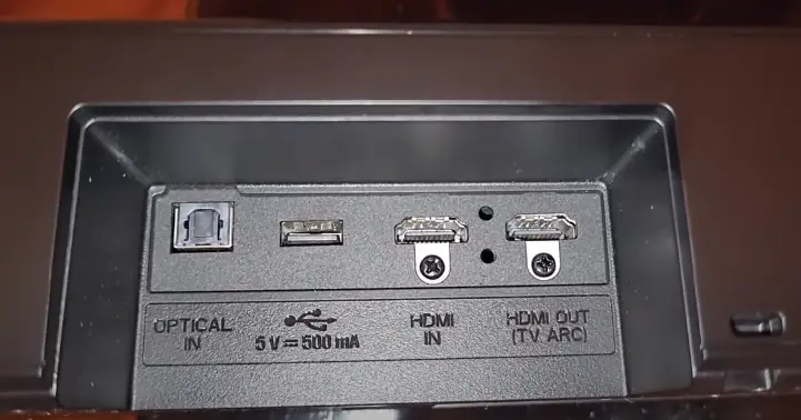 Connectivity Options Of The LG SPM7A